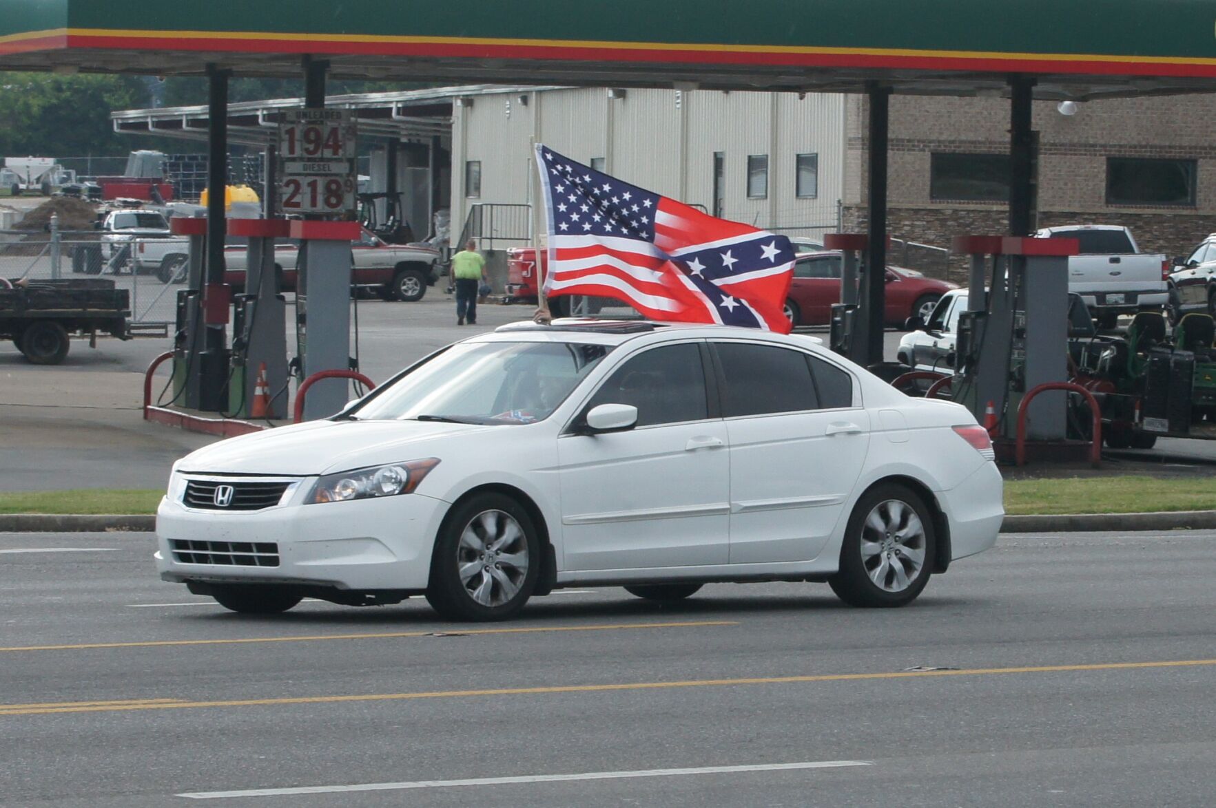 Confederate/US combo flag